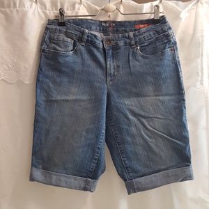 Style and Co curvy fit size 8 bermuda